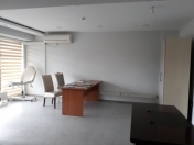 İcarəyə verilir 1 otaqlı 42 m2 ofis 3 mkr