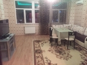 İcarəyə verilir 2 otaqlı 90 m2 yeni tikili Şah İsmayıl Xətai m.