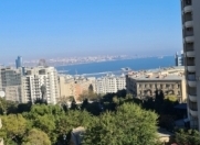 Satılır 5 otaqlı 310 m2 yeni tikili Altes Plaza