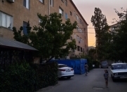 Satılır 2 otaqlı 50 m2 köhnə tikili Hərbi Hospital