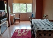 Satılır 2 otaqlı 60 m2 köhnə tikili Xalqlar Dostluğu m.