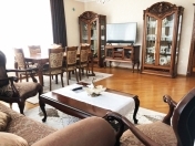 Satılır 4 otaqlı 160 m2 yeni tikili Memar Əcəmi m.