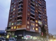 Satılır 4 otaqlı 176 m2 yeni tikili Memar Əcəmi m.