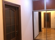 Satılır 2 otaqlı 83 m2 köhnə tikili Yasamal r.