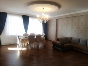 İcarəyə verilir 3 otaqlı 137 m2 yeni tikili Şah İsmayıl Xətai m.