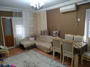 Satılır 2 otaqlı 50 m2 köhnə tikili İnşaatçılar m.