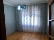 Satılır 2 otaqlı 55 m2 köhnə tikili 8 km