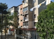 Satılır 2 otaqlı 50 m2 köhnə tikili 8 km