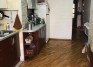Satılır 3 otaqlı 98 m2 köhnə tikili Elmlər Akademiyası m.
