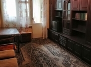 Satılır 2 otaqlı 43 m2 köhnə tikili İnşaatçılar m.