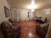 Satılır 4 otaqlı 155 m2 köhnə tikili Yasamal r.