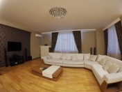 İcarəyə verilir 3 otaqlı 167 m2 yeni tikili Elmlər Akademiyası m.