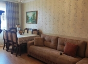 Satılır 3 otaqlı 80 m2 köhnə tikili Prezident parkı