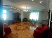 İcarəyə verilir 3 otaqlı 140 m2 yeni tikili Nizami m.