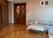 İcarəyə verilir 4 otaqlı 200 m2 yeni tikili 28 May m.