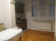 Satılır 3 otaqlı 90 m2 köhnə tikili İnşaatçılar m.