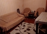 Satılır 2 otaqlı 42 m2 köhnə tikili Memar Əcəmi m.