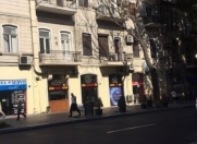 İcarəyə verilir 2 otaqlı 60 m2 köhnə tikili Səbail r.