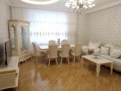 İcarəyə verilir 2 otaqlı 104 m2 yeni tikili 28 May m.