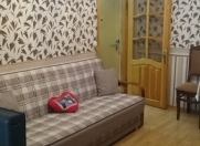 Satılır 3 otaqlı 50 m2 köhnə tikili Memar Əcəmi m.