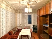 Satılır 3 otaqlı 80 m2 köhnə tikili İnşaatçılar m.