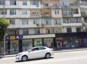 Satılır 2 otaqlı 65 m2 köhnə tikili Elmlər Akademiyası m.