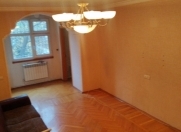 İcarəyə verilir 2 otaqlı 65 m2 köhnə tikili Gənclik m.