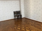 Satılır 3 otaqlı 100 m2 köhnə tikili 8 mkr