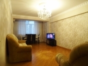 İcarəyə verilir 2 otaqlı 80 m2 köhnə tikili Nəsimi r.