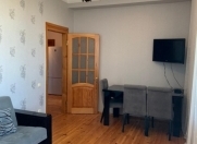 Satılır 2 otaqlı 65 m2 yeni tikili Xalqlar Dostluğu m.