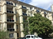 Satılır 2 otaqlı 48 m2 köhnə tikili Elmlər Akademiyası m.