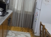 Satılır 2 otaqlı 100 m2 köhnə tikili Gənclik m.