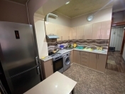 Satılır 5 otaqlı 128 m2 köhnə tikili Qara Qarayev m.