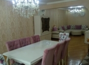 İcarəyə verilir 3 otaqlı 100 m2 köhnə tikili Elit ticarət mərkəzi