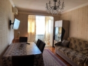 Satılır 2 otaqlı 47 m2 köhnə tikili Qara Qarayev m.