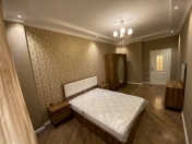 Satılır 2 otaqlı 71 m2 yeni tikili Qara Qarayev m.