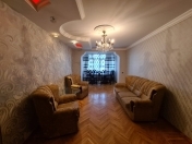 Satılır 3 otaqlı 70 m2 köhnə tikili İnşaatçılar m.