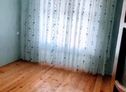 Satılır 2 otaqlı 49 m2 köhnə tikili Xalqlar Dostluğu m.