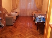 İcarəyə verilir 3 otaqlı 80 m2 köhnə tikili Gənclik m.