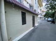 Satılır 4 otaqlı 78 m2 obyekt Nəsimi r.