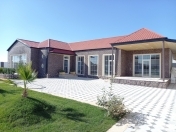 Satılır 4 otaqlı 170 m2 bağ evi Mərdəkan
