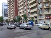 Satılır 1 otaqlı 124 m2 obyekt 28 Mall