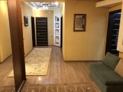 Satılır 6 otaqlı 306 m2 yeni tikili 28 May m.