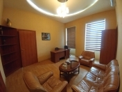 İcarəyə verilir 2 otaqlı 50 m2 ofis İçəri Şəhər m.