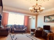 İcarəyə verilir 3 otaqlı 110 m2 köhnə tikili Gənclik m.