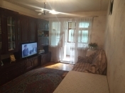 Satılır 2 otaqlı 35 m2 köhnə tikili Xalqlar Dostluğu m.