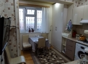 Satılır 2 otaqlı 60 m2 köhnə tikili Y.Günəşli