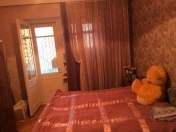 Satılır 2 otaqlı 50 m2 köhnə tikili Elmlər Akademiyası m.