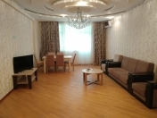 İcarəyə verilir 4 otaqlı 200 m2 yeni tikili Nəsimi r.