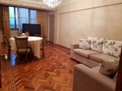 Satılır 3 otaqlı 70 m2 köhnə tikili Gənclik m.